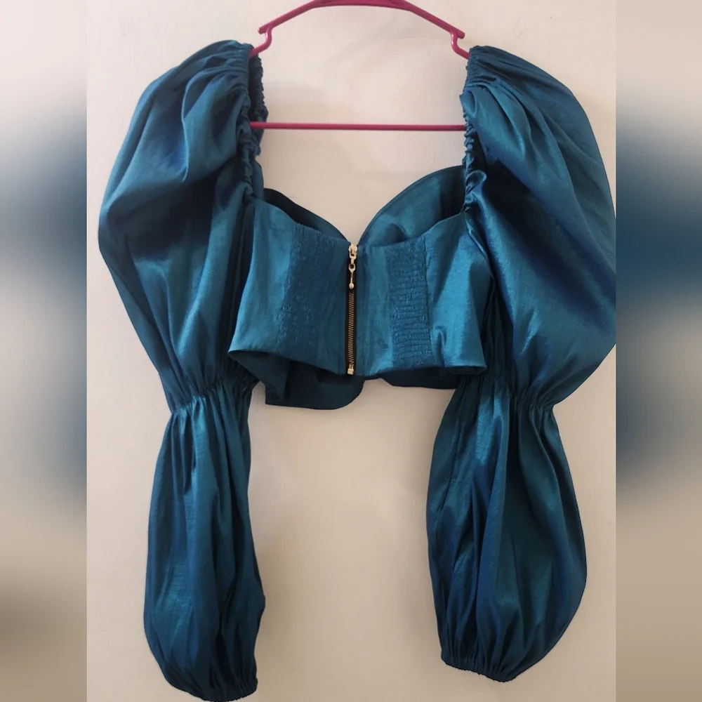 Paola‎ Rendon Elegant Teal Skirt Set, Size Medium.